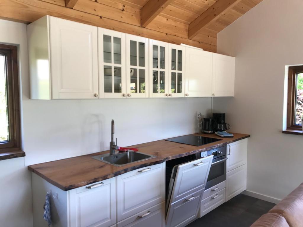 Heerlijk Huisje Vlakbij De Duinen Van Oostvoorne Bagian luar foto
